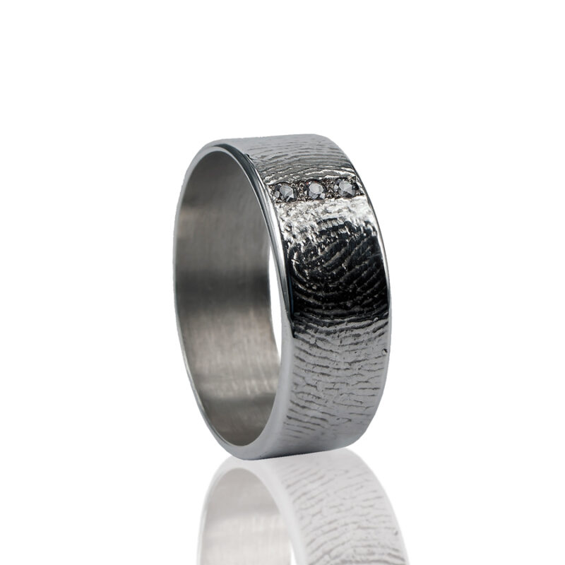 0101-03 Vingerafdruk ring met 3 stenen