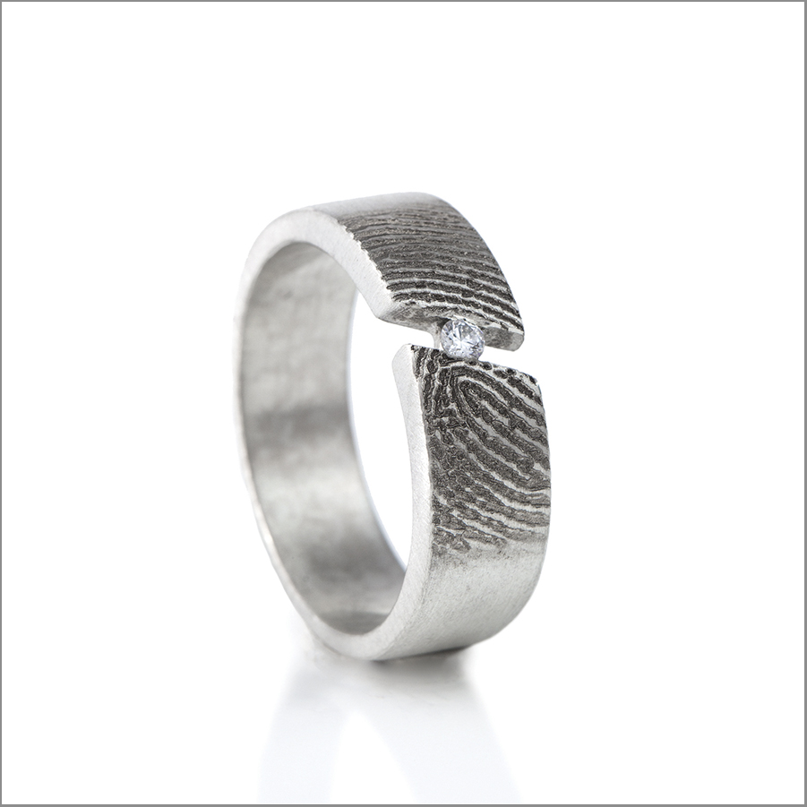 vingerafdruk ring met steentje
