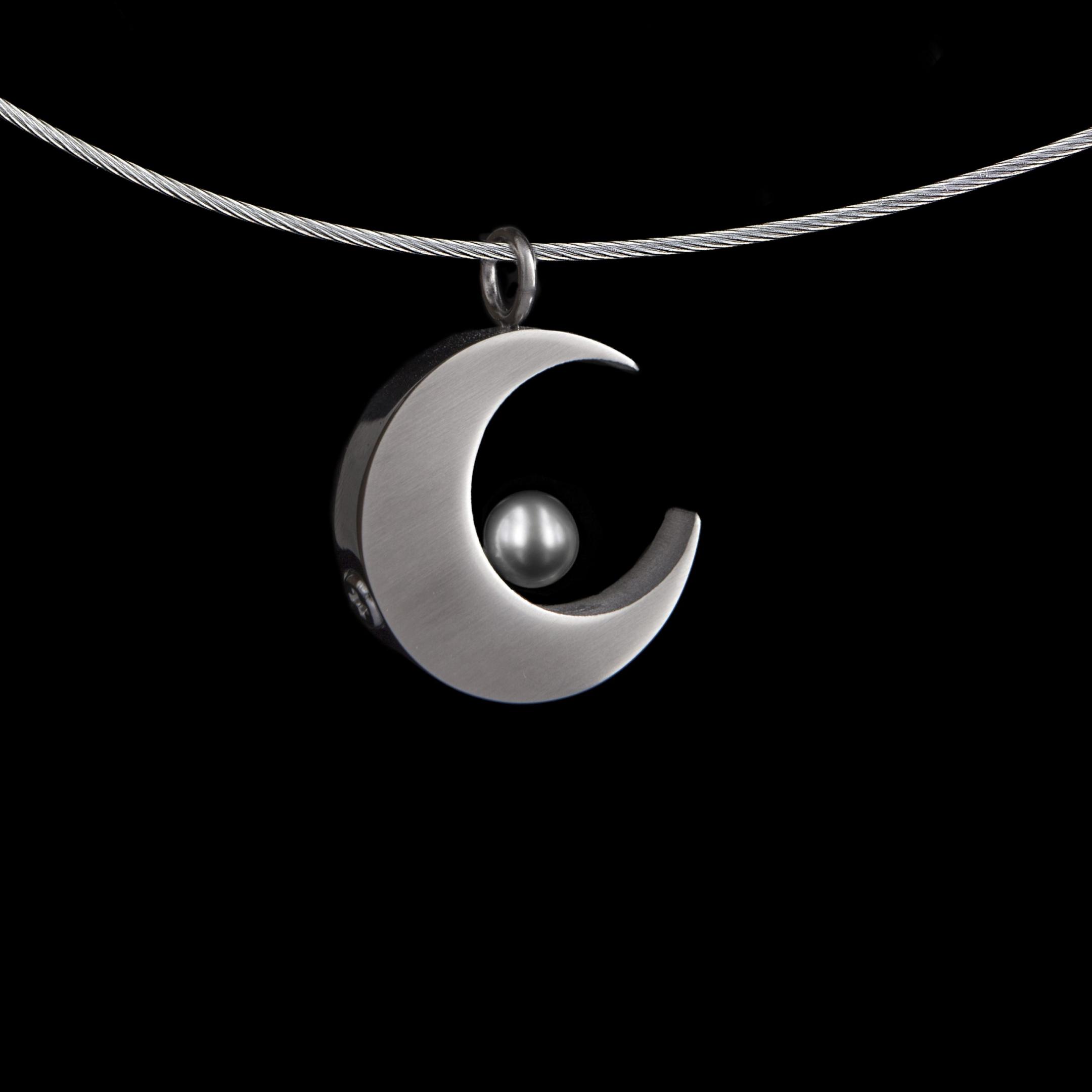 HS-D248-P00 Maan hanger met zoetwaterparel