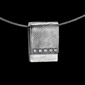 HA-D024-G05 Rechthoekige hanger met 5 stenen