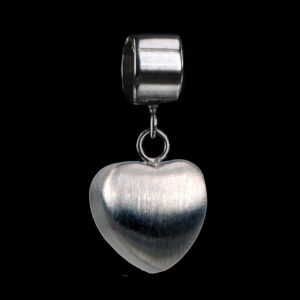 1009-00 Bead met hart voor armband