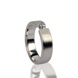 1111-10 Ring met steen