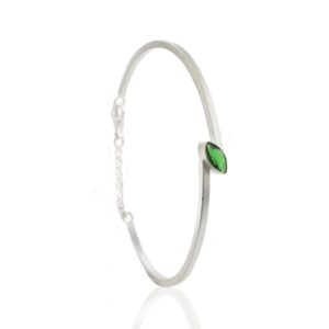 AD-D053-Z00 Armband met synthetische smaragd