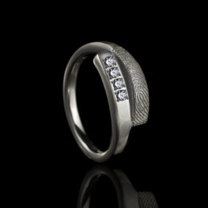 RA-D066-G04 Ring met vingerafdruk