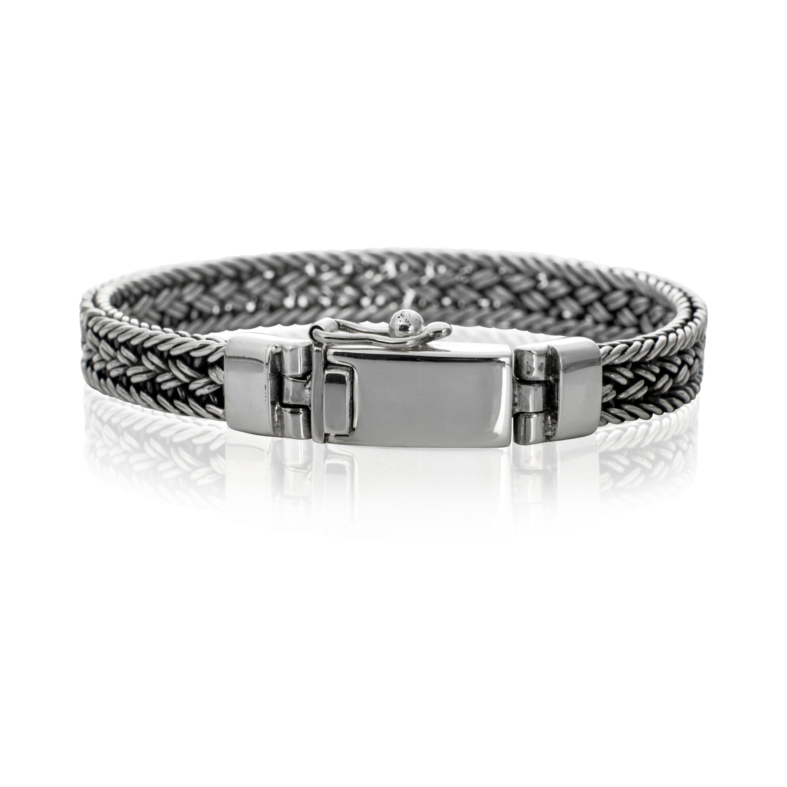 092500 Armband met open of gesloten askamer en synthetische smaragd