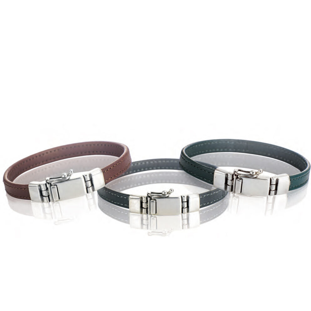 Leren asarmbanden met askamer – zilver en edelstaal, op maat gemaakt